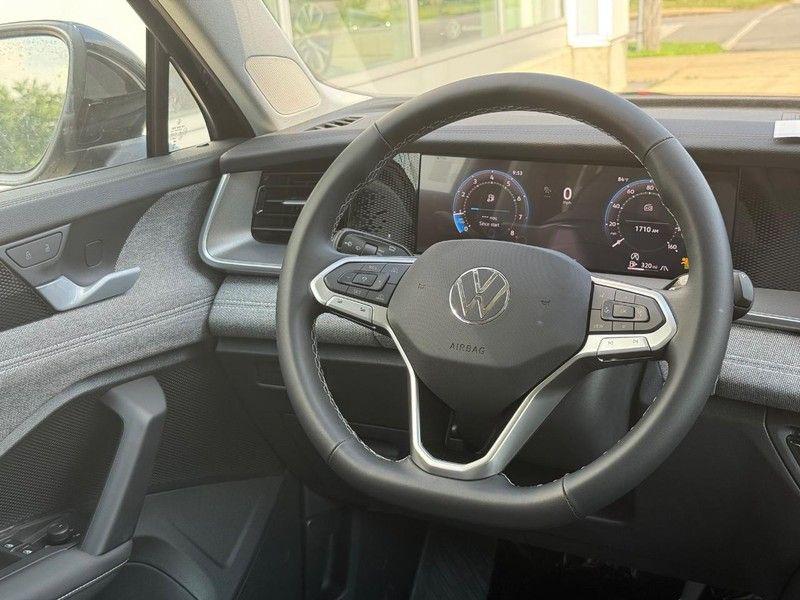 2025 Volkswagen Tiguan S - Photo 8