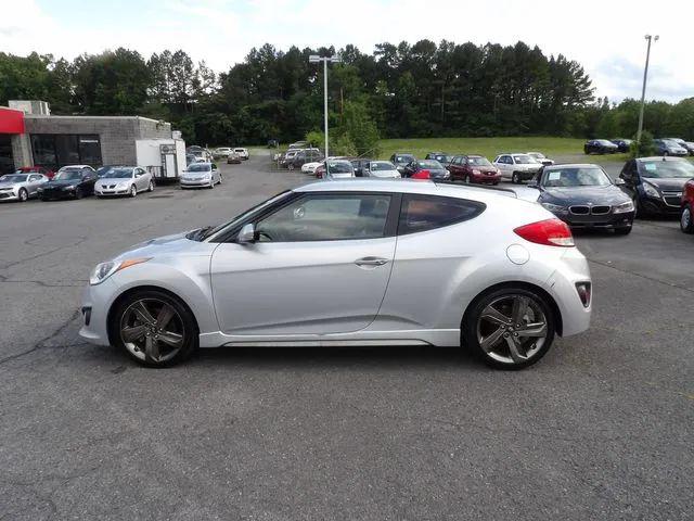 2013 Hyundai Veloster Turbo w/Black