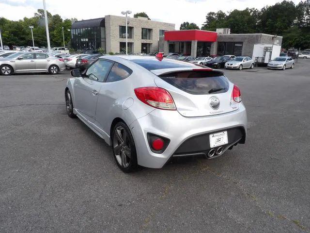 2013 Hyundai Veloster Turbo w/Black