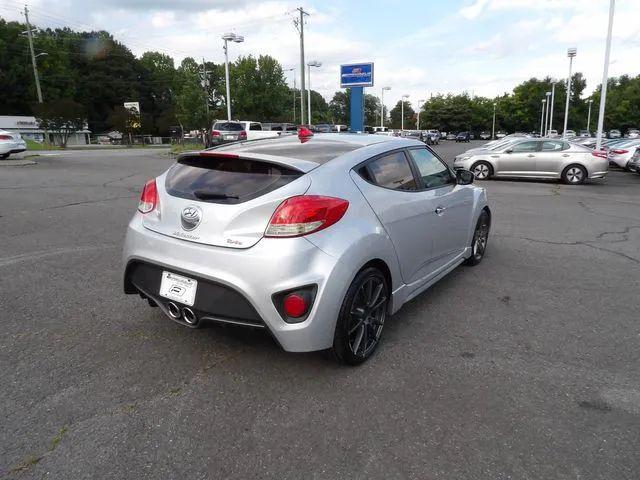 2013 Hyundai Veloster Turbo w/Black