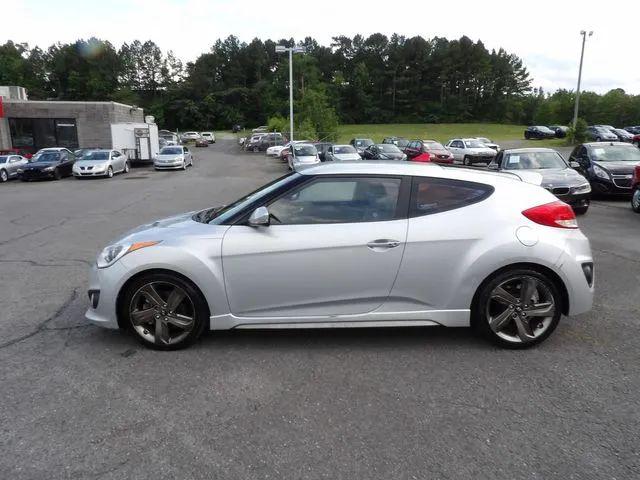 2013 Hyundai Veloster Turbo w/Black