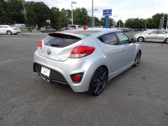2013 Hyundai Veloster Turbo w/Black