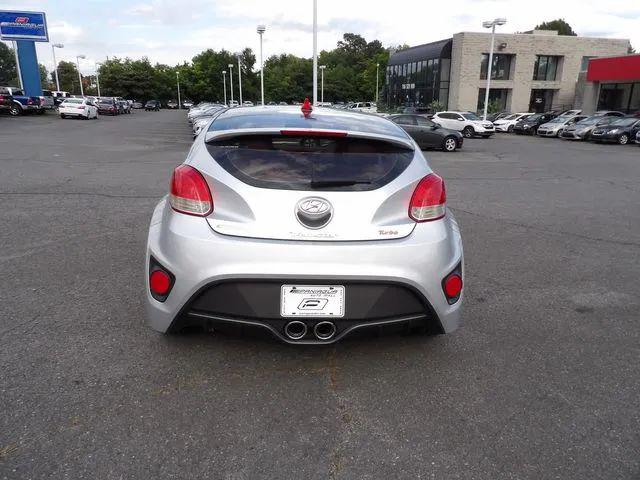 2013 Hyundai Veloster Turbo w/Black