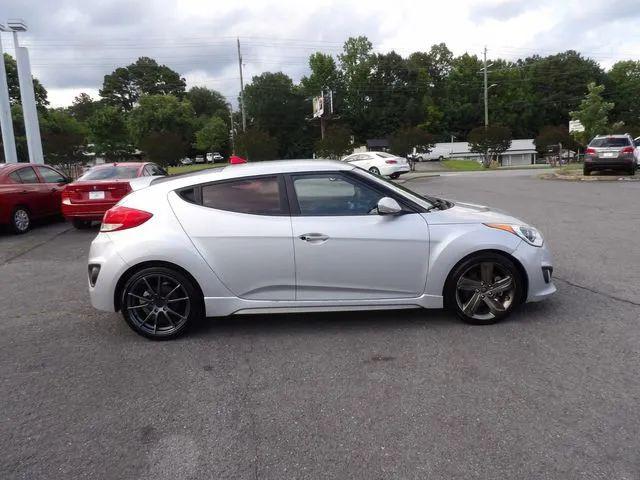 2013 Hyundai Veloster Turbo w/Black