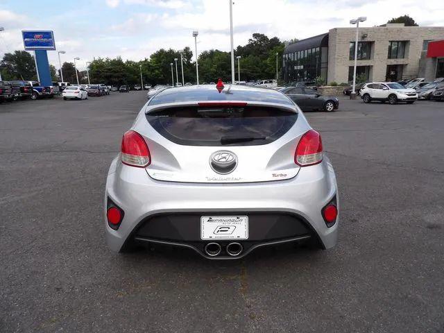 2013 Hyundai Veloster Turbo w/Black