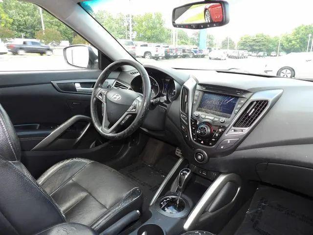 2013 Hyundai Veloster Turbo w/Black