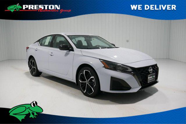 2023 Nissan Altima SR Intelligent AWD