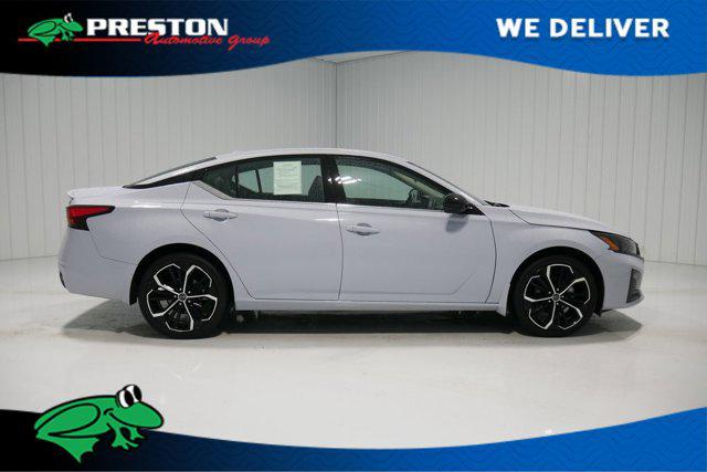 2023 Nissan Altima SR Intelligent AWD