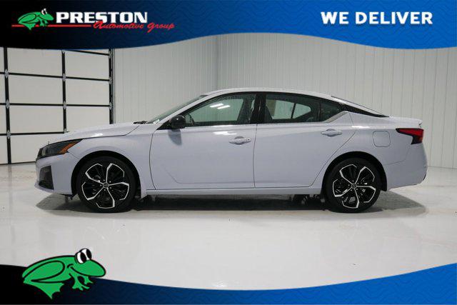 2023 Nissan Altima SR Intelligent AWD