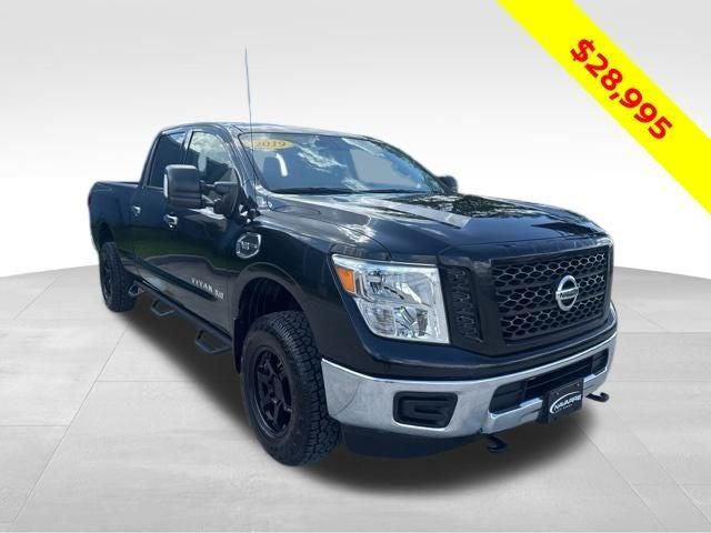 2019 Nissan TITAN XD SV Gas