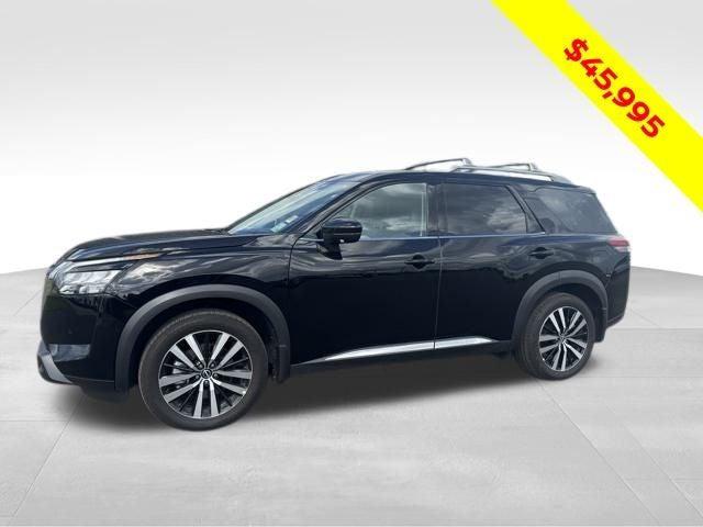 2025 Nissan Pathfinder Platinum FWD