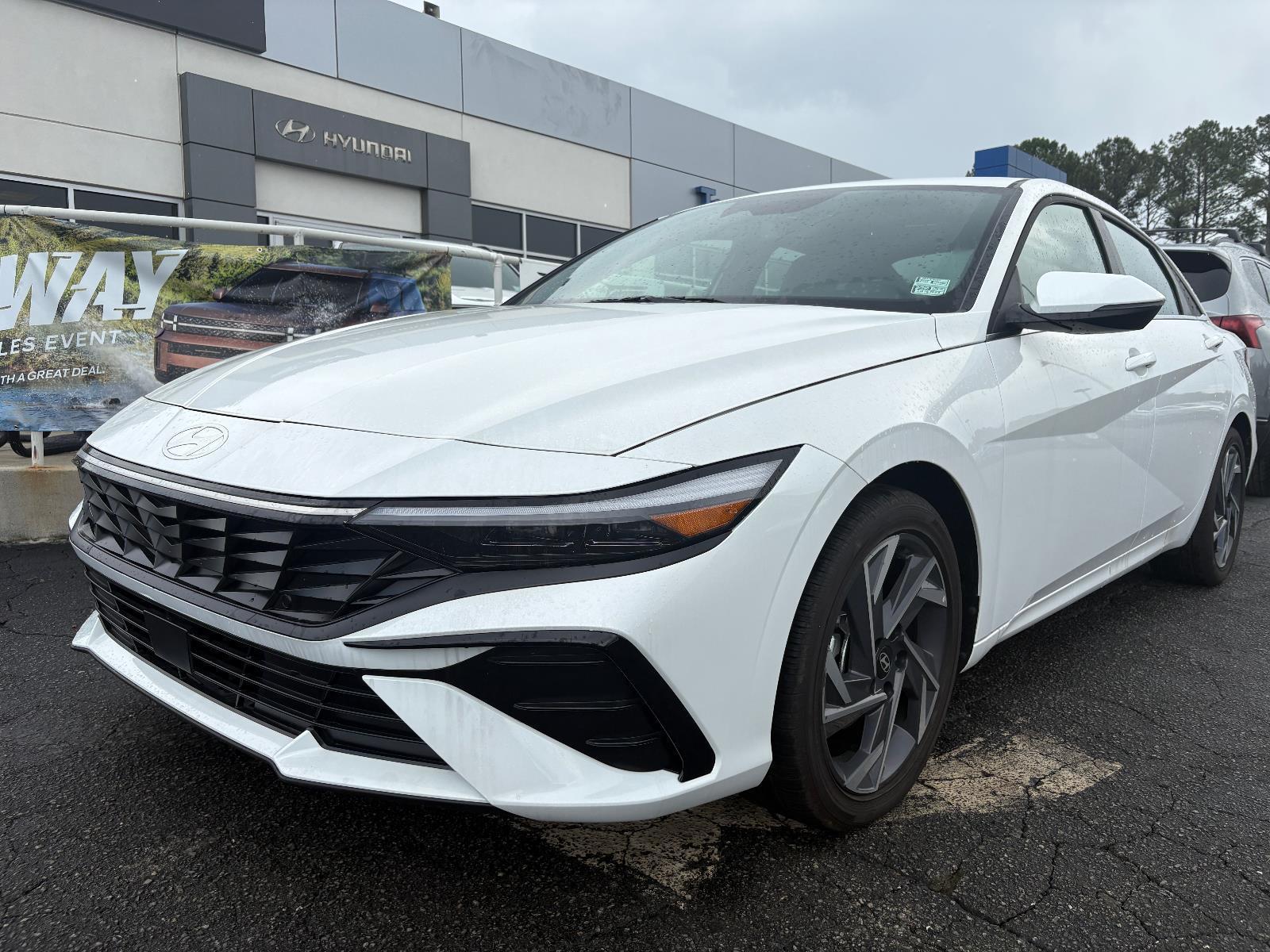 2025 Hyundai Elantra Hybrid Limited