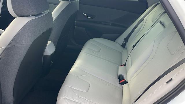 2025 Hyundai Elantra Limited