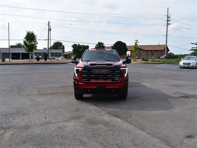 2024 GMC Sierra 2500HD 4WD Crew Cab Standard Bed AT4
