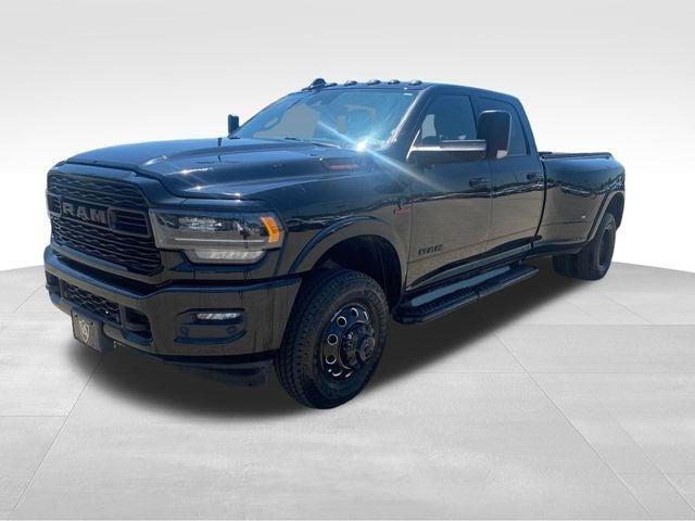 2022 RAM 3500 Limited Crew Cab 4x4 8 Box 2022 RAM 3500 Limited Crew Cab 4x4 8 Box