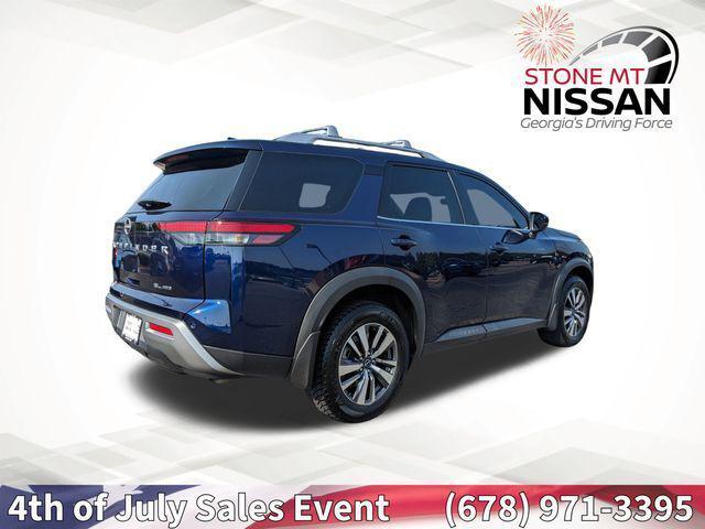 2023 Nissan Pathfinder SL 4WD