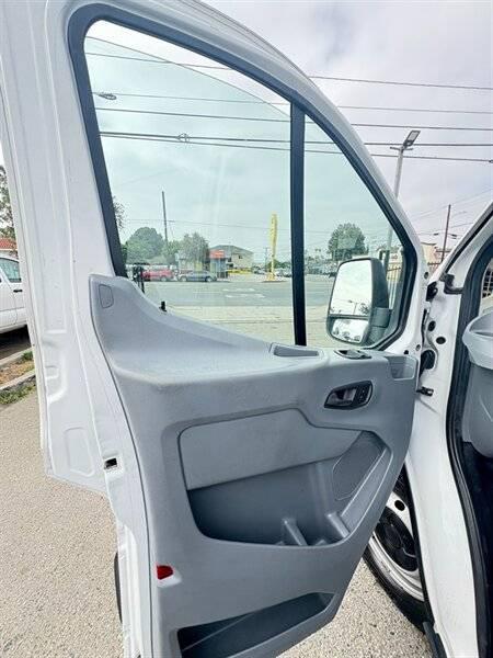 2017 Ford Transit T-250