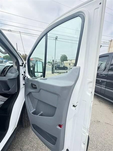 2017 Ford Transit T-250