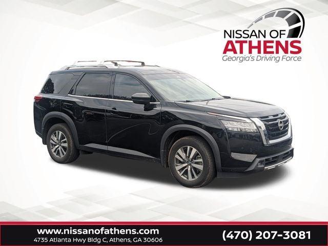 2022 Nissan Pathfinder SL 4WD