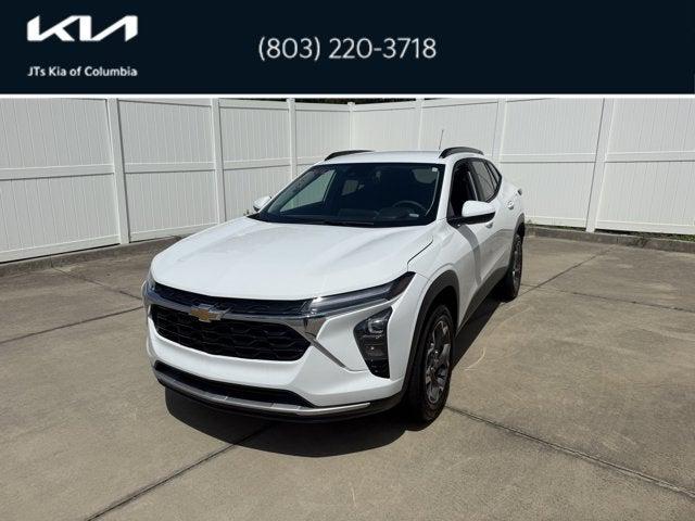 2024 Chevrolet Trax FWD LT