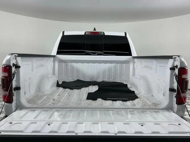 2020 Ram 1500 Laramie Crew Cab 4x4 5'7" Box