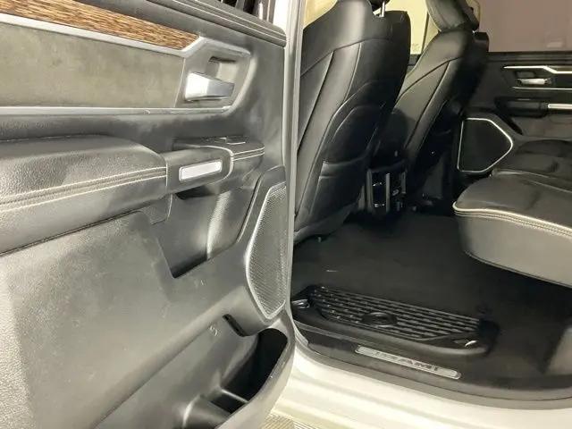 2020 Ram 1500 Laramie Crew Cab 4x4 5'7" Box