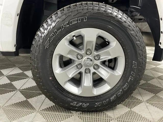 2020 Ram 1500 Laramie Crew Cab 4x4 5'7" Box