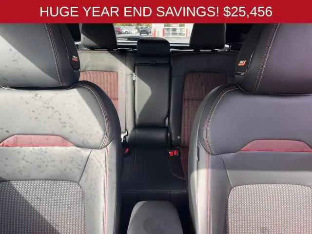 2025 Nissan Kicks SR Intelligent AWD