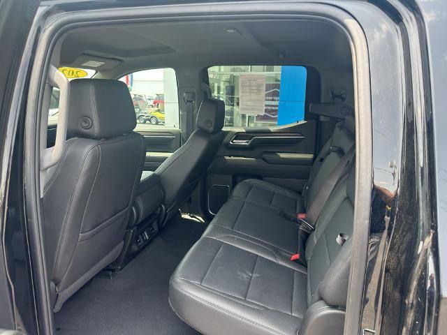 2024 GMC Sierra 1500 4WD Crew Cab Short Box SLT