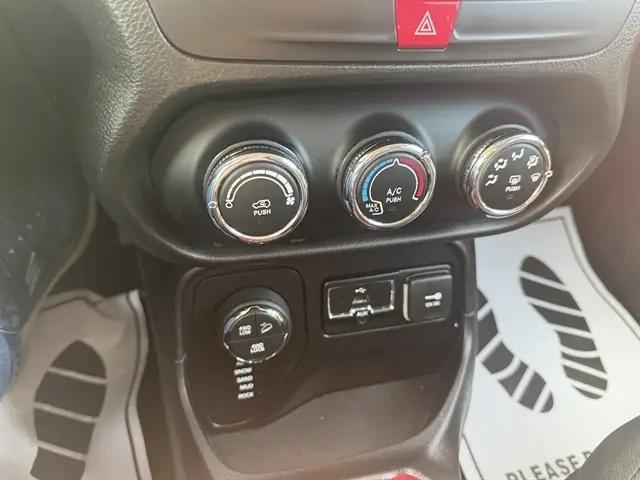2016 Jeep Renegade Trailhawk