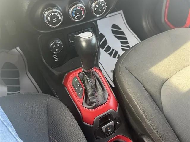 2016 Jeep Renegade Trailhawk