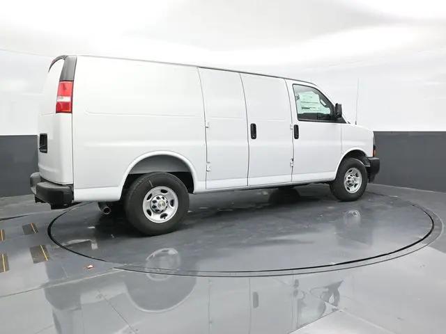 2025 Chevrolet Express Cargo Van RWD 2500 Regular Wheelbase WT