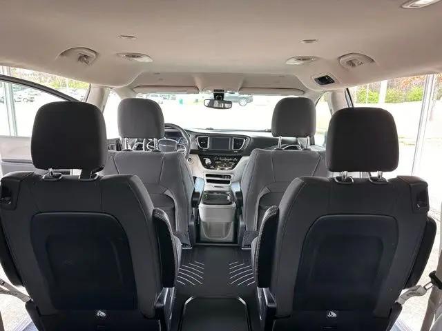 2020 Chrysler Pacifica Touring