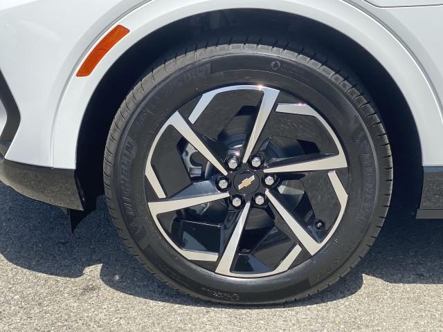 2025 Chevrolet Equinox LT 2