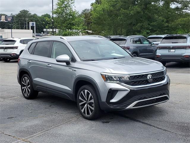 2024 Volkswagen Taos 1.5T SE