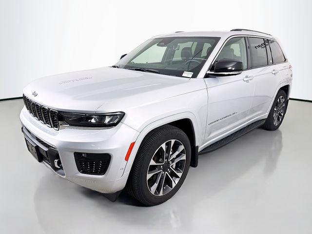 2023 Jeep Grand Cherokee Overland 4x4
