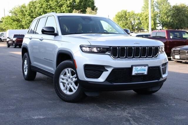 2023 Jeep Grand Cherokee Laredo 4x4