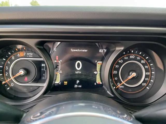 2025 Jeep Wrangler 4-Door Sahara 4x4