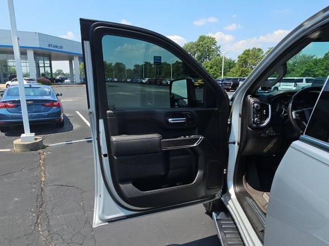 2023 Chevrolet Silverado 3500HD 4WD Crew Cab Long Bed LTZ