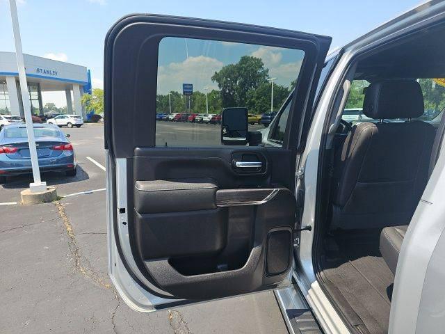 2023 Chevrolet Silverado 3500HD 4WD Crew Cab Long Bed LTZ