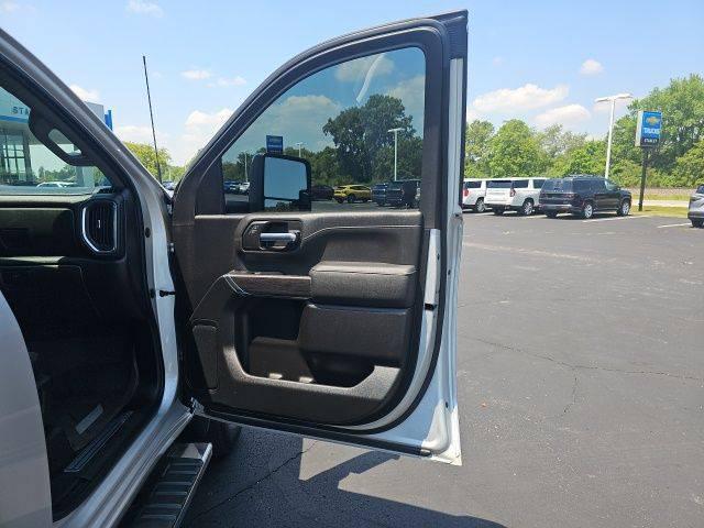 2023 Chevrolet Silverado 3500HD 4WD Crew Cab Long Bed LTZ