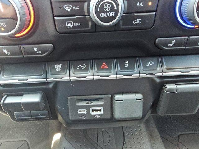 2023 Chevrolet Silverado 3500HD 4WD Crew Cab Long Bed LTZ