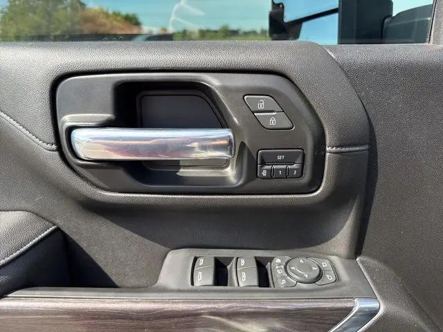 2023 Chevrolet Silverado 3500HD 4WD Crew Cab Long Bed LTZ