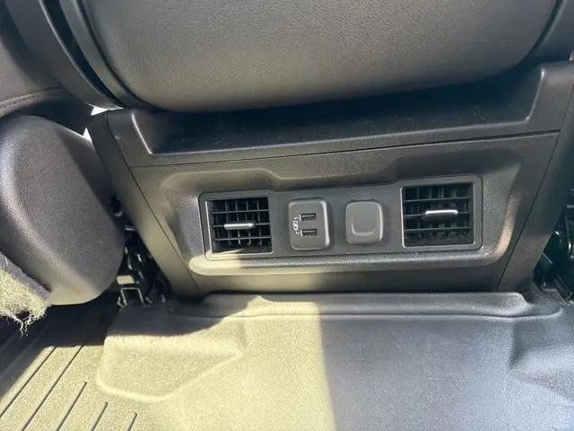 2023 Chevrolet Silverado 3500HD 4WD Crew Cab Long Bed LTZ