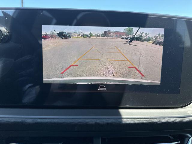 2025 Buick NV Preferred FWD