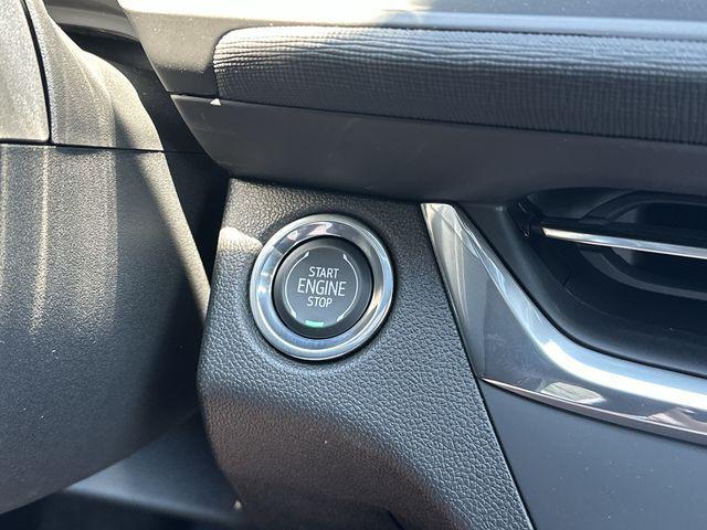 2025 Buick NV Preferred FWD