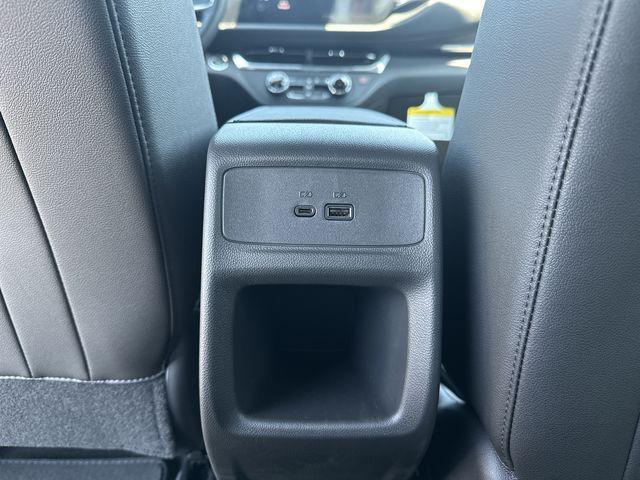 2025 Buick NV Preferred FWD