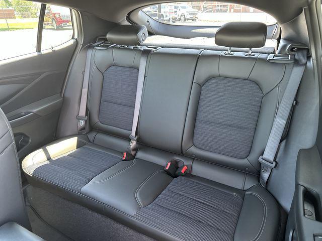 2025 Buick NV Preferred FWD