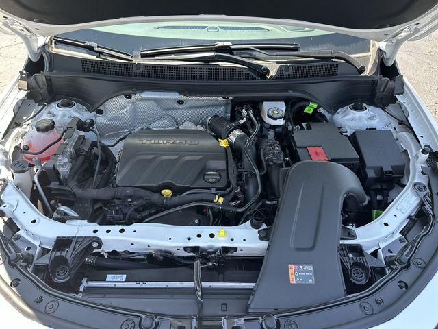 2025 Buick NV Preferred FWD