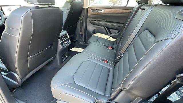 2025 Volkswagen Atlas 2.0T SEL